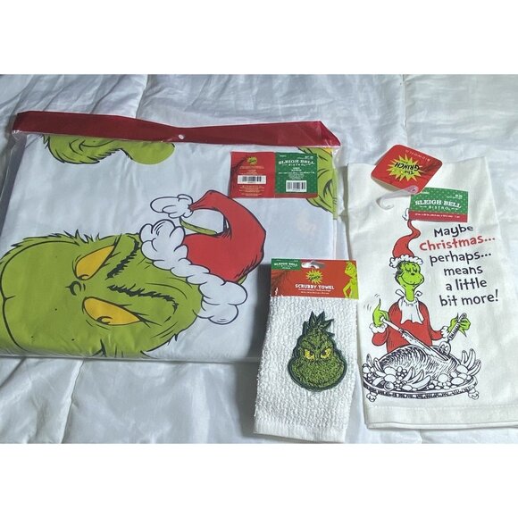 Grinch Tablecloth 84”x 60” Towel Scrubby 10”x 10”Kitchen Towel 19” X 25” Set - Picture 2 of 12